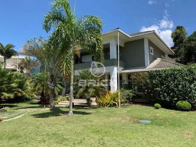 Casa em condomínio com 5 suítes, 537 m² na Várzea - Teresópolis/RJ.