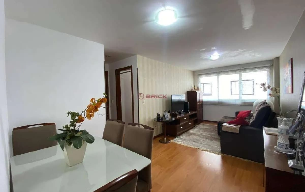 Apartamento com 2 quartos sendo 1 suíte, 59 m² na Várzea  - Teresópolis/RJ