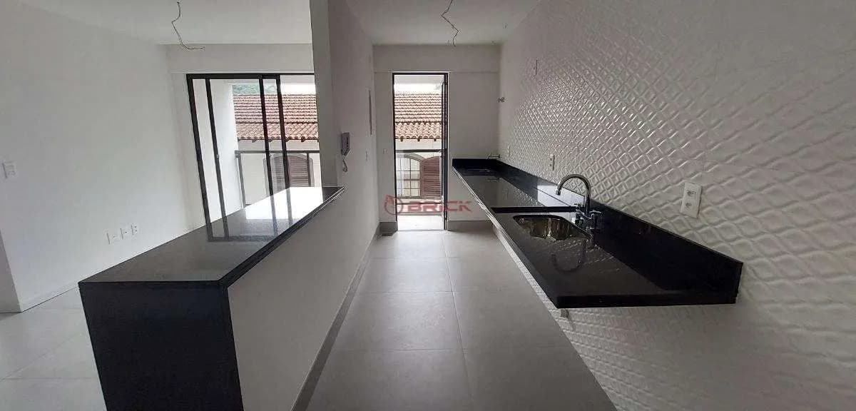 Apartamento com 2 quartos sendo 1 suíte, 70 m² na Várzea - Teresópolis/RJ
