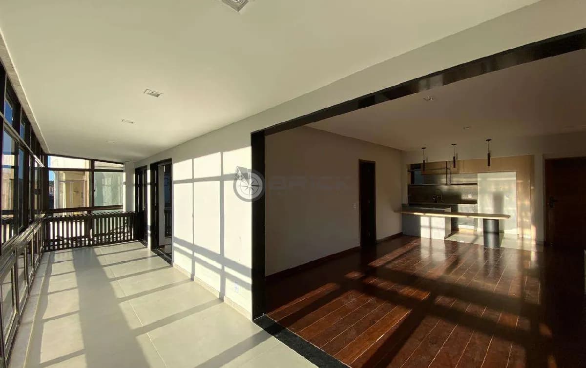 Apartamento para venda de 120 m² com 3 quartos sendo 1 suíte na Várzea, Teresópolis/RJ.