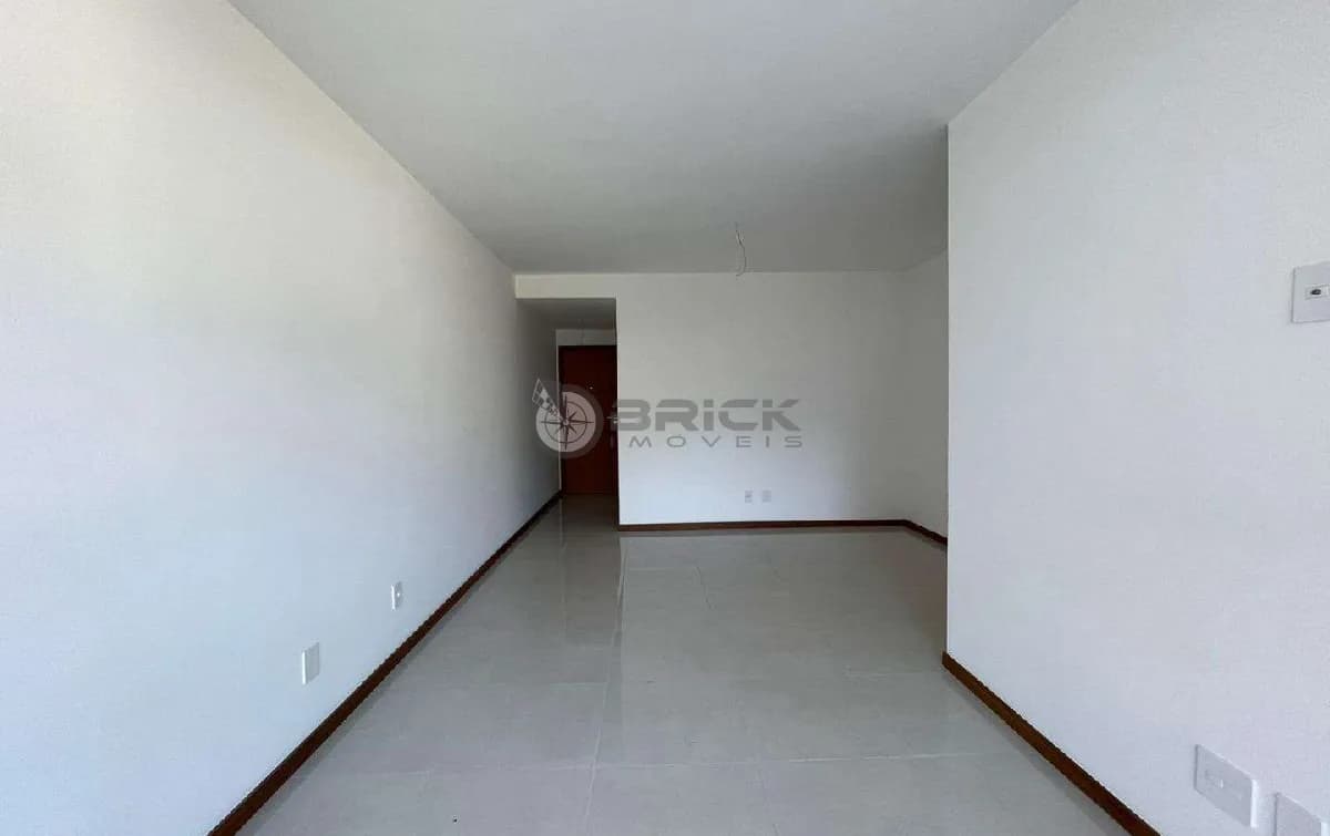 Apartamento de 2 quartos sendo 1 suíte com área externa no Alto, Teresópolis/RJ.