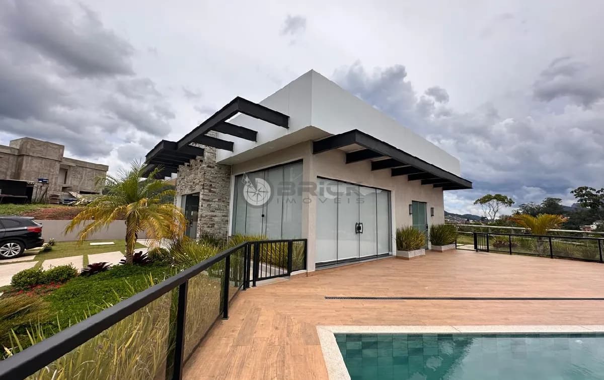 Terreno para venda com 289 m² no Ermitage - Teresópolis/RJ.