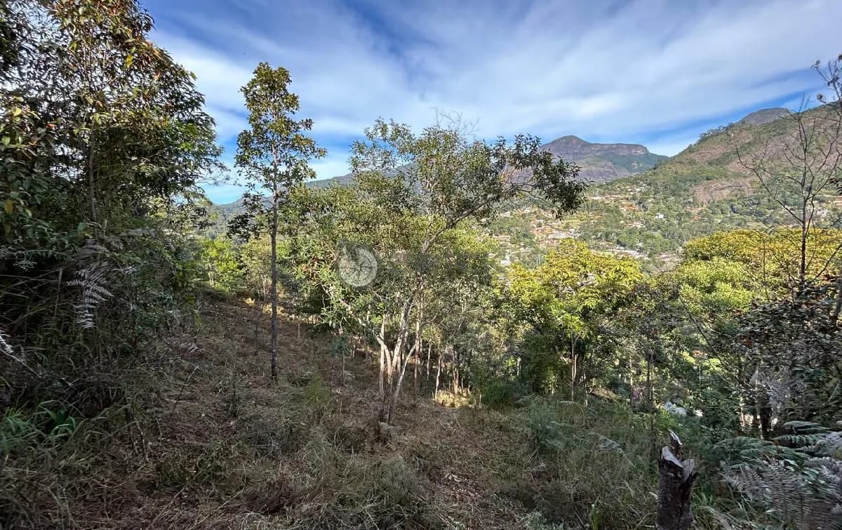 Terreno em condomínio à venda, 1500 m² no Parque Do Imbui - Teresópolis/RJ.
