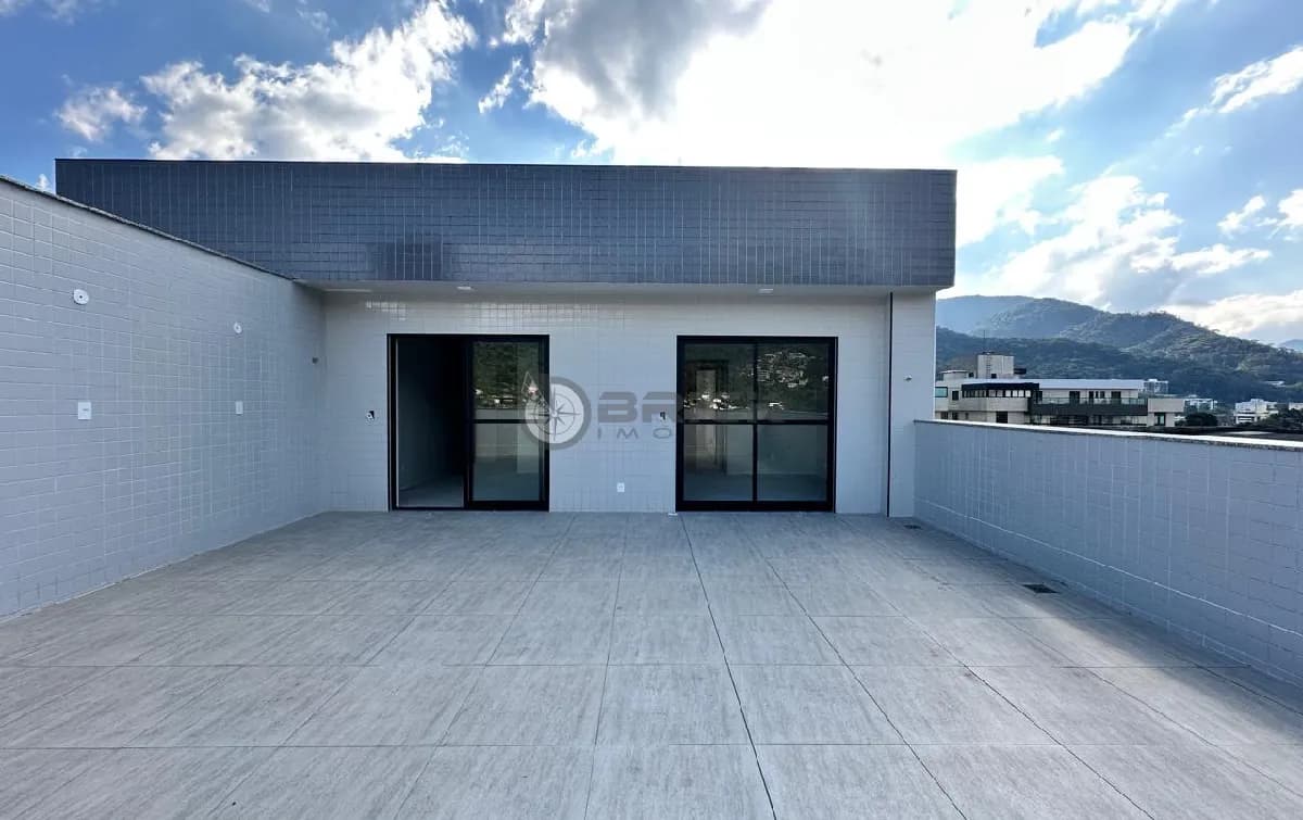 Cobertura para venda com 3 suítes, 204.35 m² no Alto - Teresópolis/RJ.