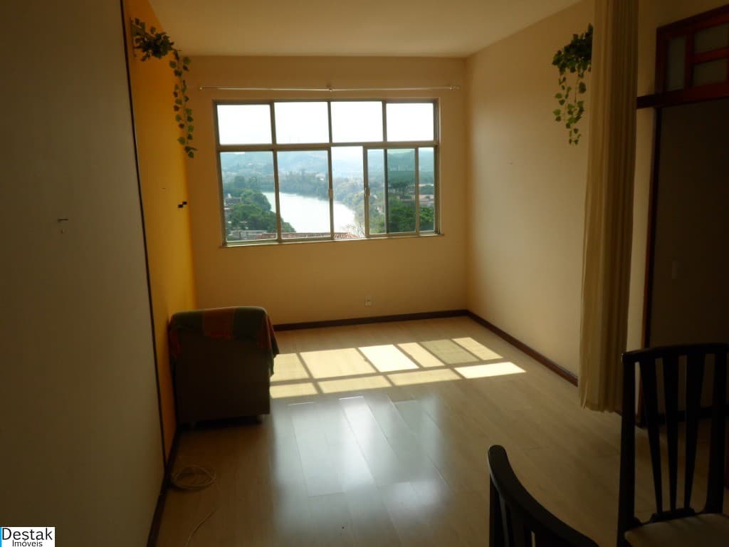 Apartamento em Jardim Amália