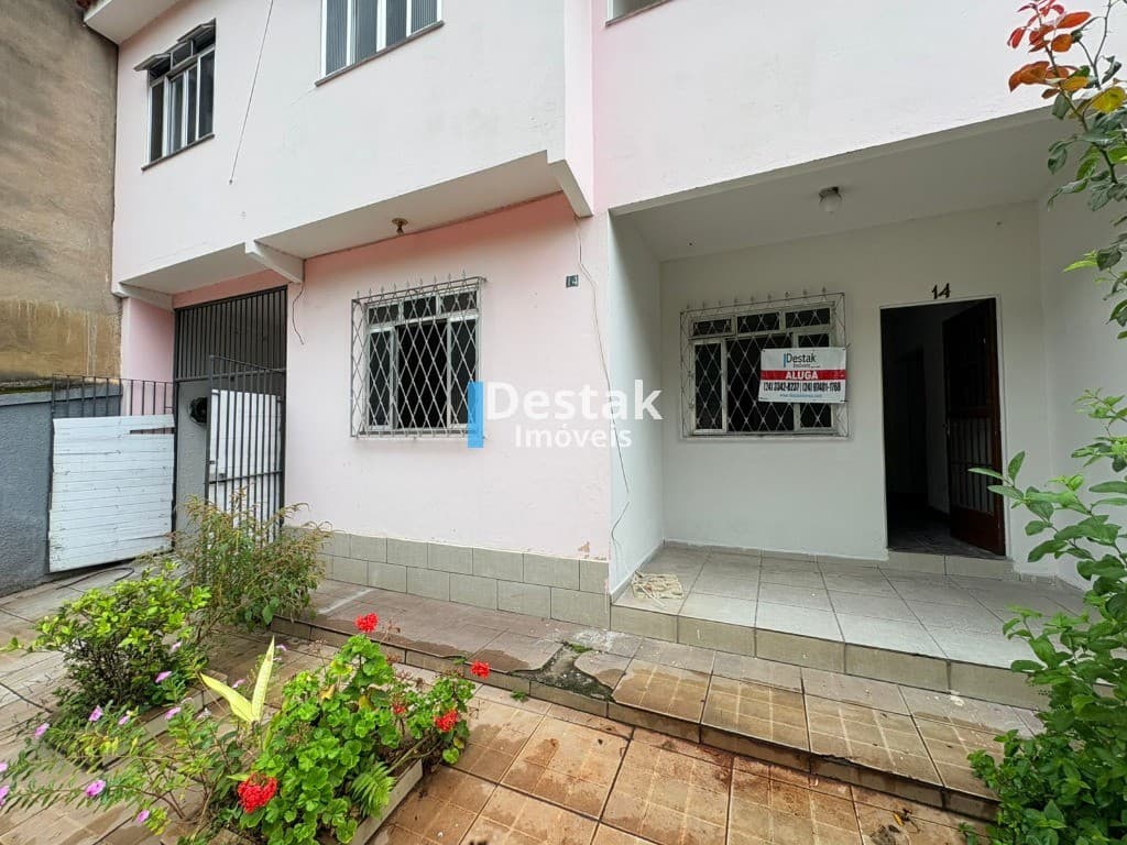 Casa em Jardim Paraíba