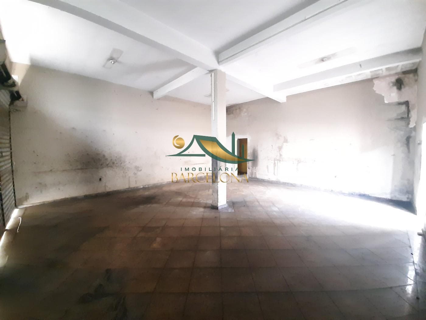 Loja para Locação, em Volta Redonda, bairro São Luiz, 1 banheiro