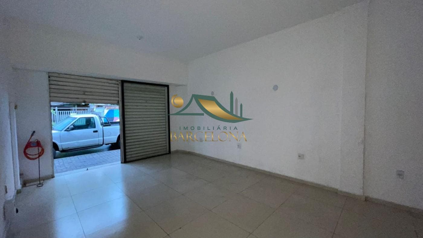 Loja para Locação, em Volta Redonda, bairro Aterrado, 1 banheiro