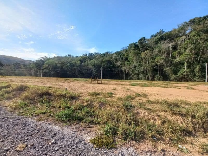 Terreno no bairro Santa Rita do Zarur em Volta Redonda