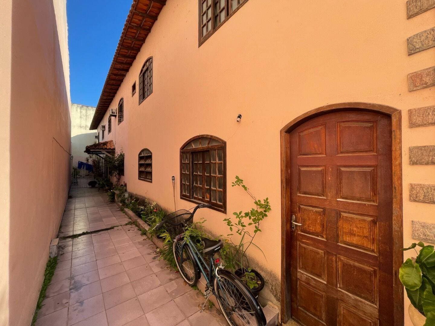 Casa Geminada em Cond. 2 quartos, Jardim Olinda