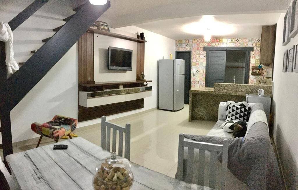 Casa de muito bom gosto em condomínio, Jardim Excelsior, Cabo Frio/RJ.
