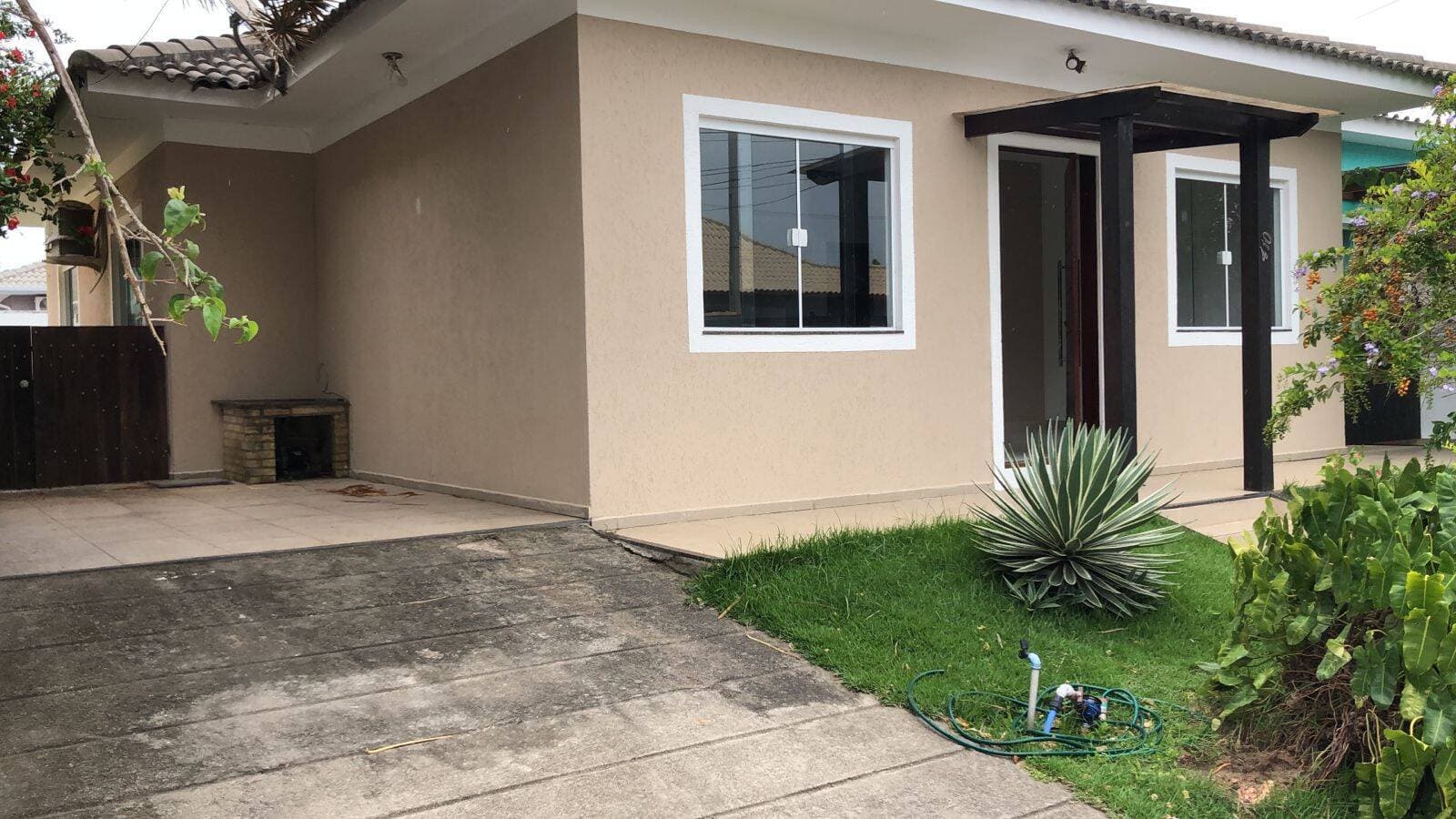 Excelente Casa Térrea Condomínio dos Pássaros - Cabo Frio/RJ