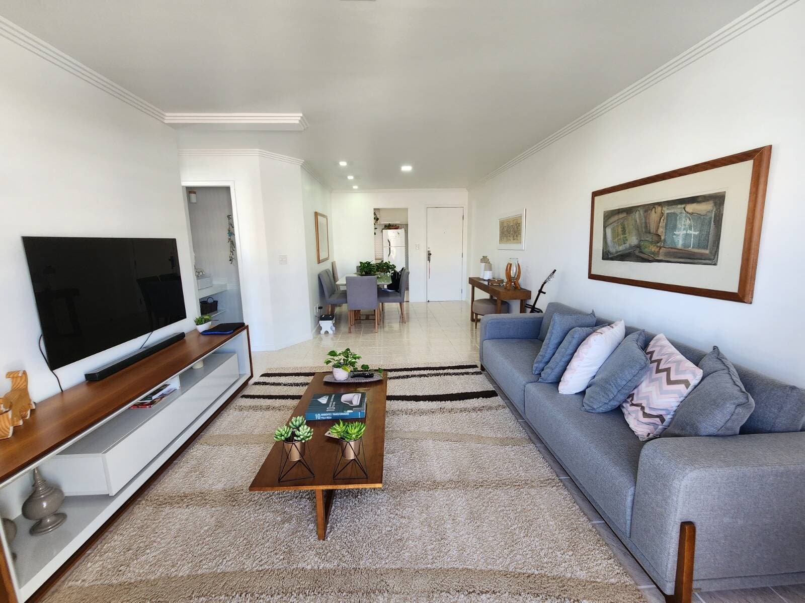 Apartamento 2 suítes, Centro, Cabo Frio/RJ.