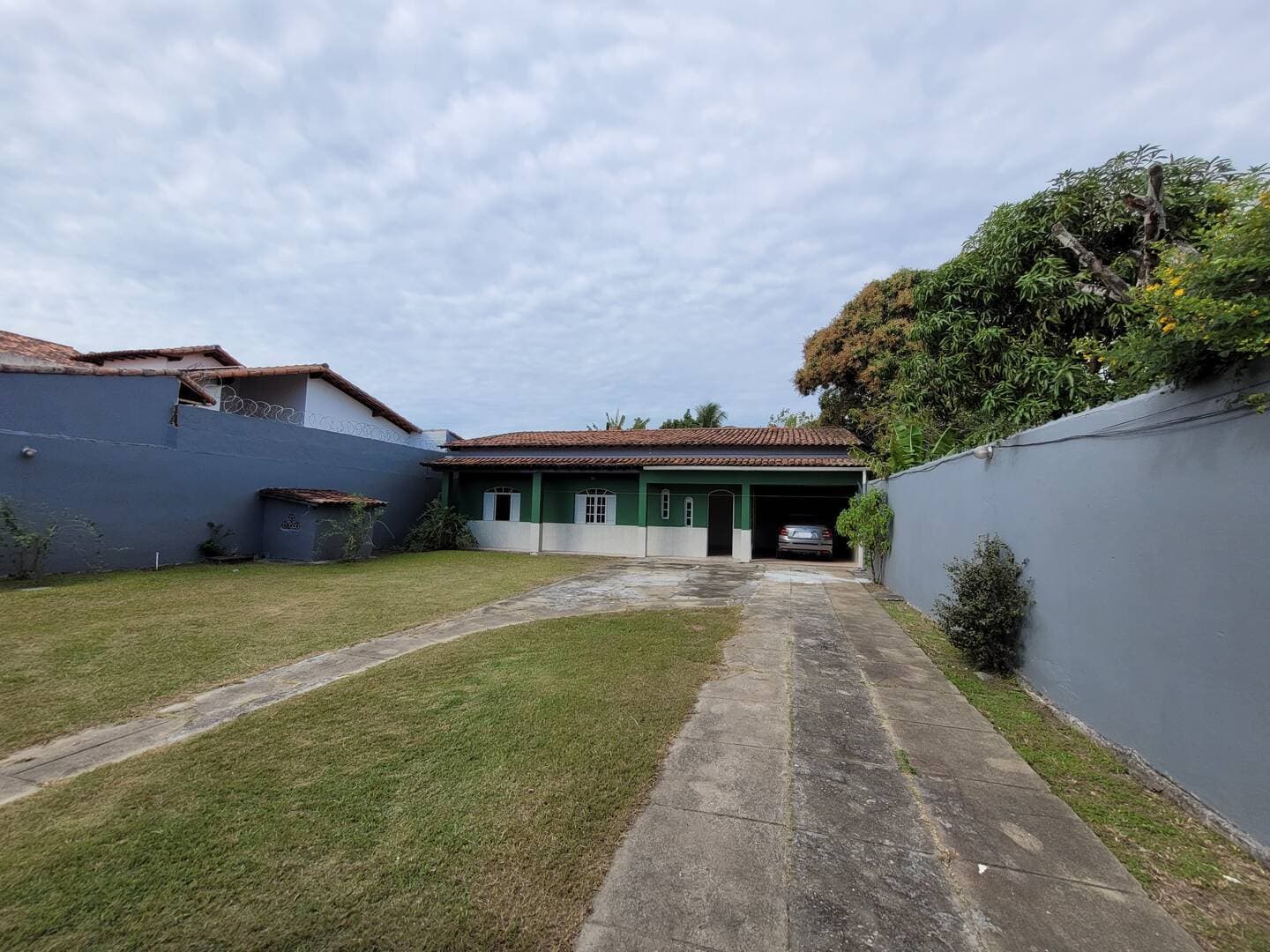 CASA LINEAR À VENDA COM 4 QUARTOS NO JARDIM FLAMBOYANT, CABO FRIO/RJ