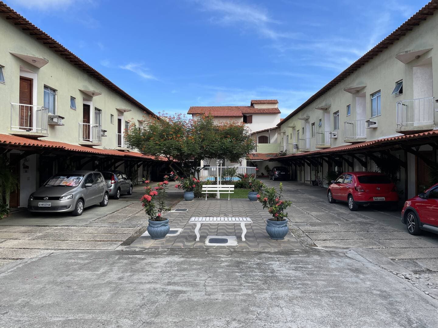 Casa aconchegante com 3 quartos, 1 suíte e sacada, próximo a tudo!