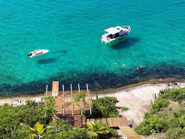 Linda Casa em Enorme Terreno no Pontal do Atalaia