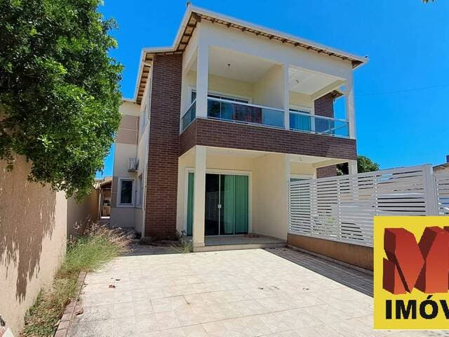 Casa independente à venda, localizada próximo ao Shopping de Cabo Frio