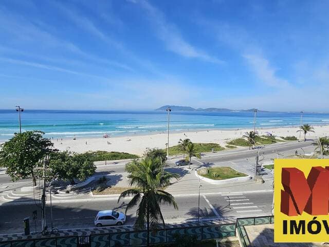 O privilégio de morar de frente para a Praia do Forte em Cabo Frio!