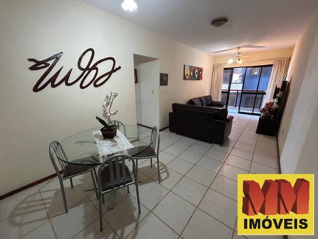 Apartamento com 3 quartos a poucos passos da Praia do Forte – Cabo Frio-RJ