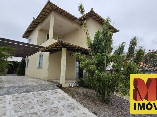 Casa Duplex no condomínio dos Pássaros em Cabo Frio-RJ