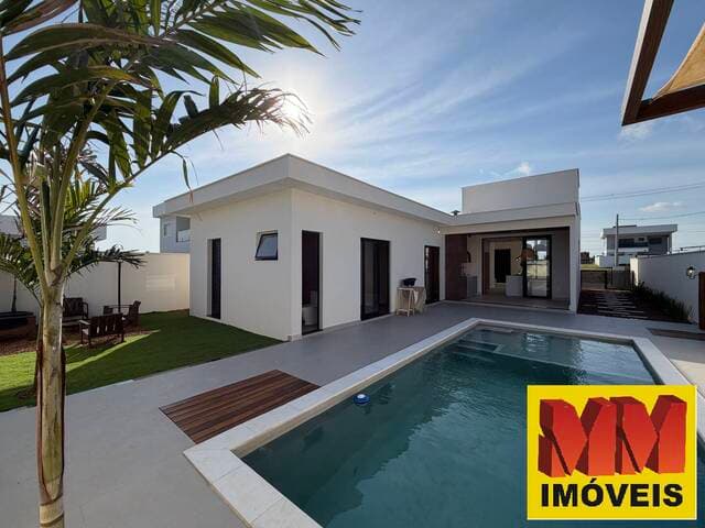 Casa Linear com 03 suítes e Área de Lazer Diferenciada no Alphaville