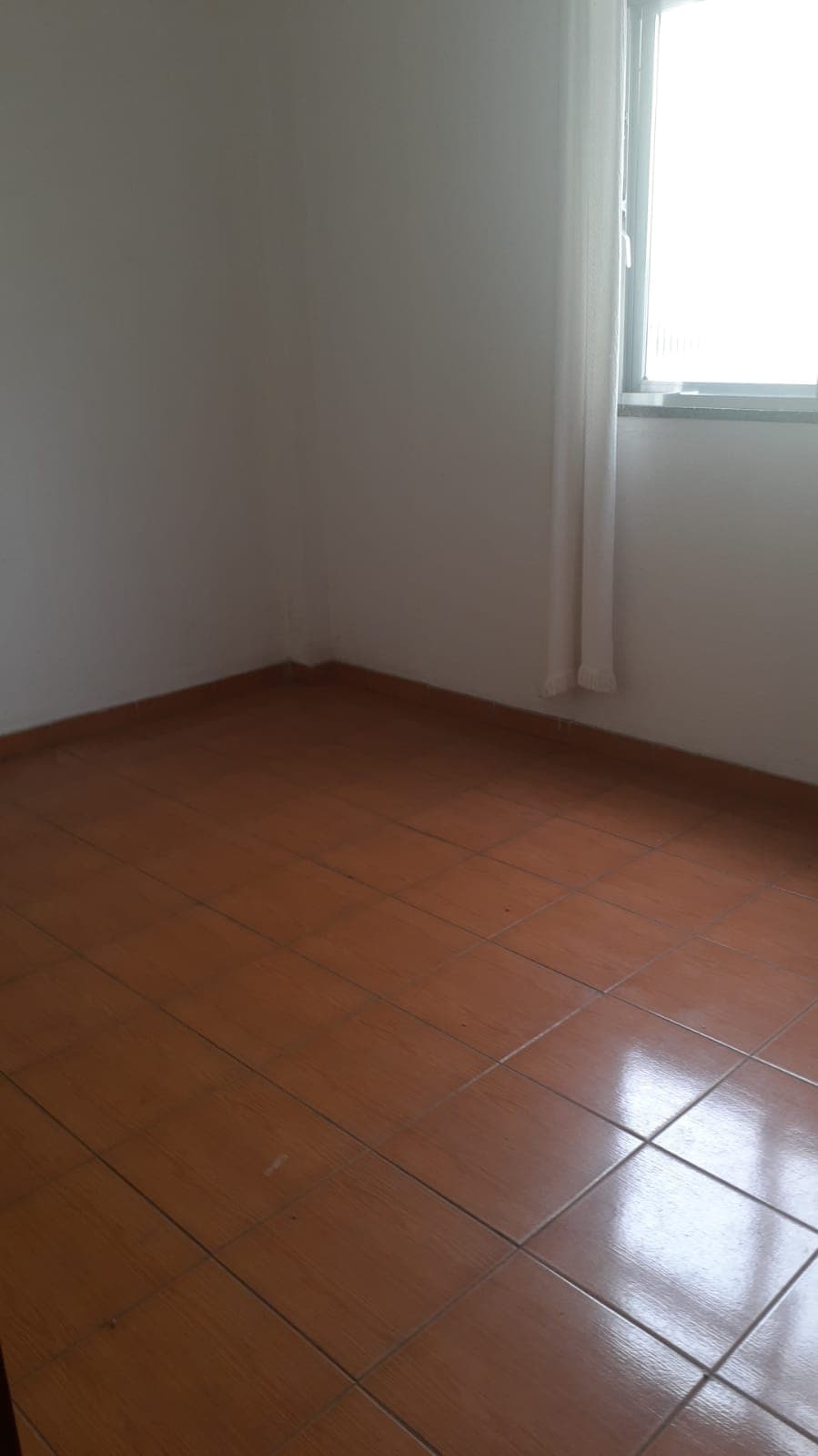 Apartamento reformado venda na Barra do Imbuí – bnh