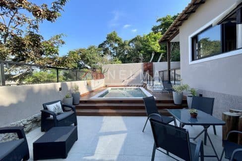 Casa de Luxo com 6 Suítes, Área Gourmet e Piscina Aquecida – Geribá – Búzios