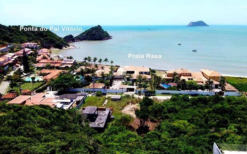 Terreno a venda de 456 m² no bairro Rasa em Búzios