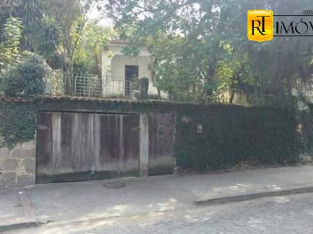 Casa Com Terreno de 1000m²