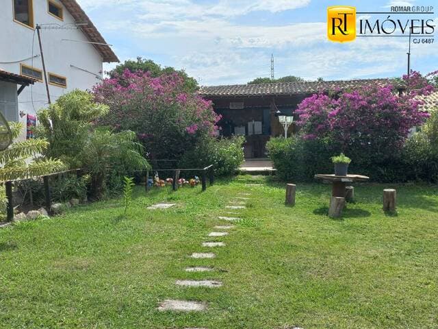 Casa a venda com Piscina, Quintal Amplo e Galpão, em São Pedro da Aldeia