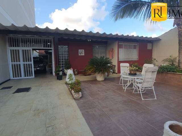 Casa independente pertinho da Praia dos Anjos, em Arraial do Cabo