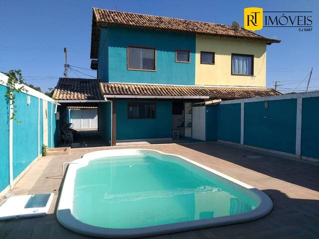 Casa duplex com 3 quartos à venda em Bananeiras - Araruama/RJ