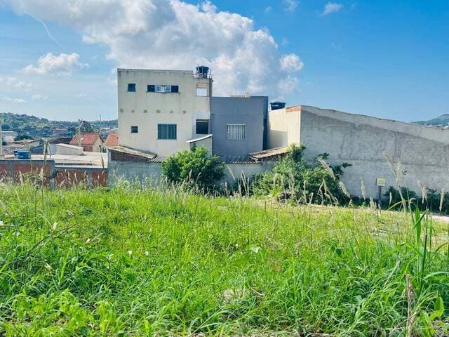 Terreno com 382,5  à venda na divisa entre São Pedro e Cabo Frio/RJ