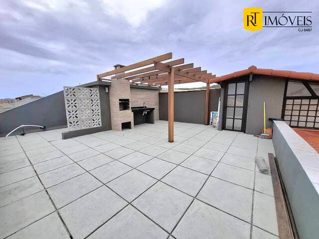 Cobertura à venda a 200 metros da Praia Grande/Arraial do Cabo