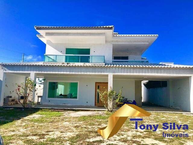 Casa ampla com 5 dormitórios terreno inteiro Novo Portinho Cabo Frio