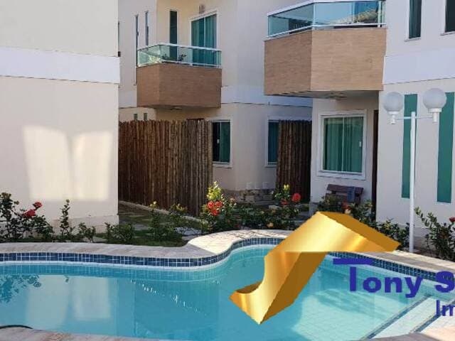 Belíssima casa em condomínio de 03 suítes no Portinho !!!