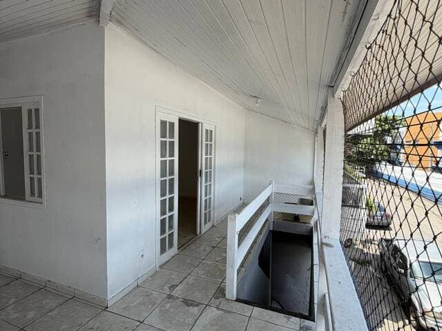 Excelente sobrado no Parque Burle com 2 quartos !!!