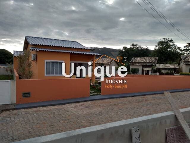 Excelente Casa Mobiliada em Condomínio!