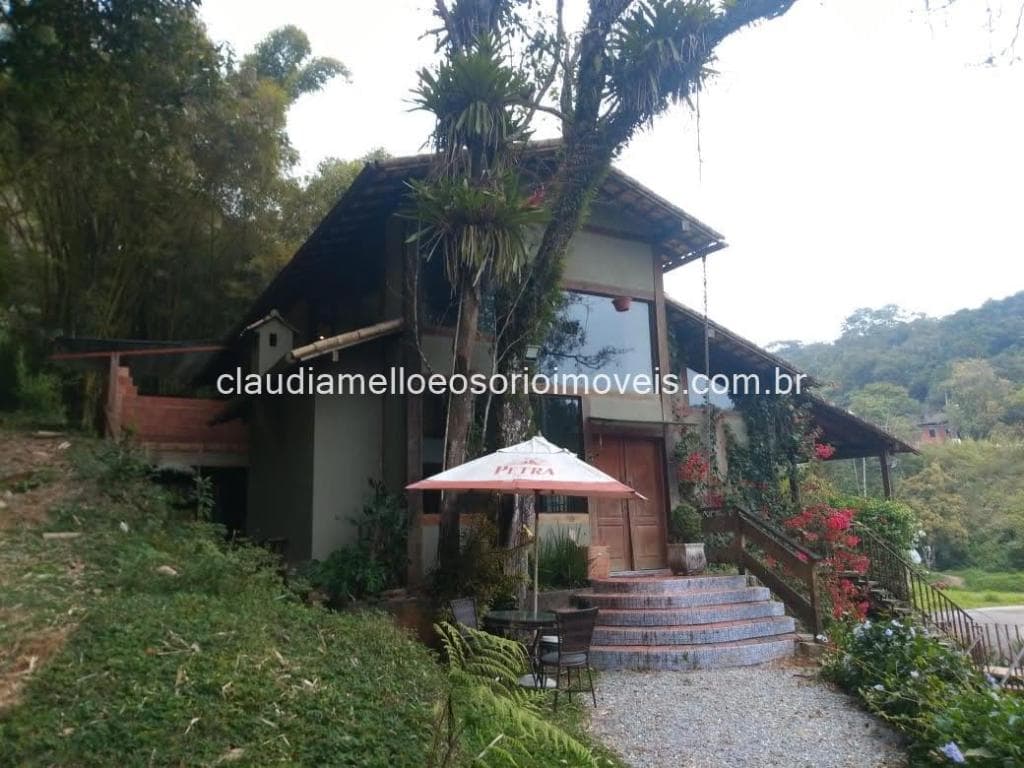 LINDA CASA ACEITA APTO PARTE PGTO NO CENTRO DE PETROPOLIS !!Casa 3 quarto(s) para Venda no bairro Bingen em Petrópolis - RJ