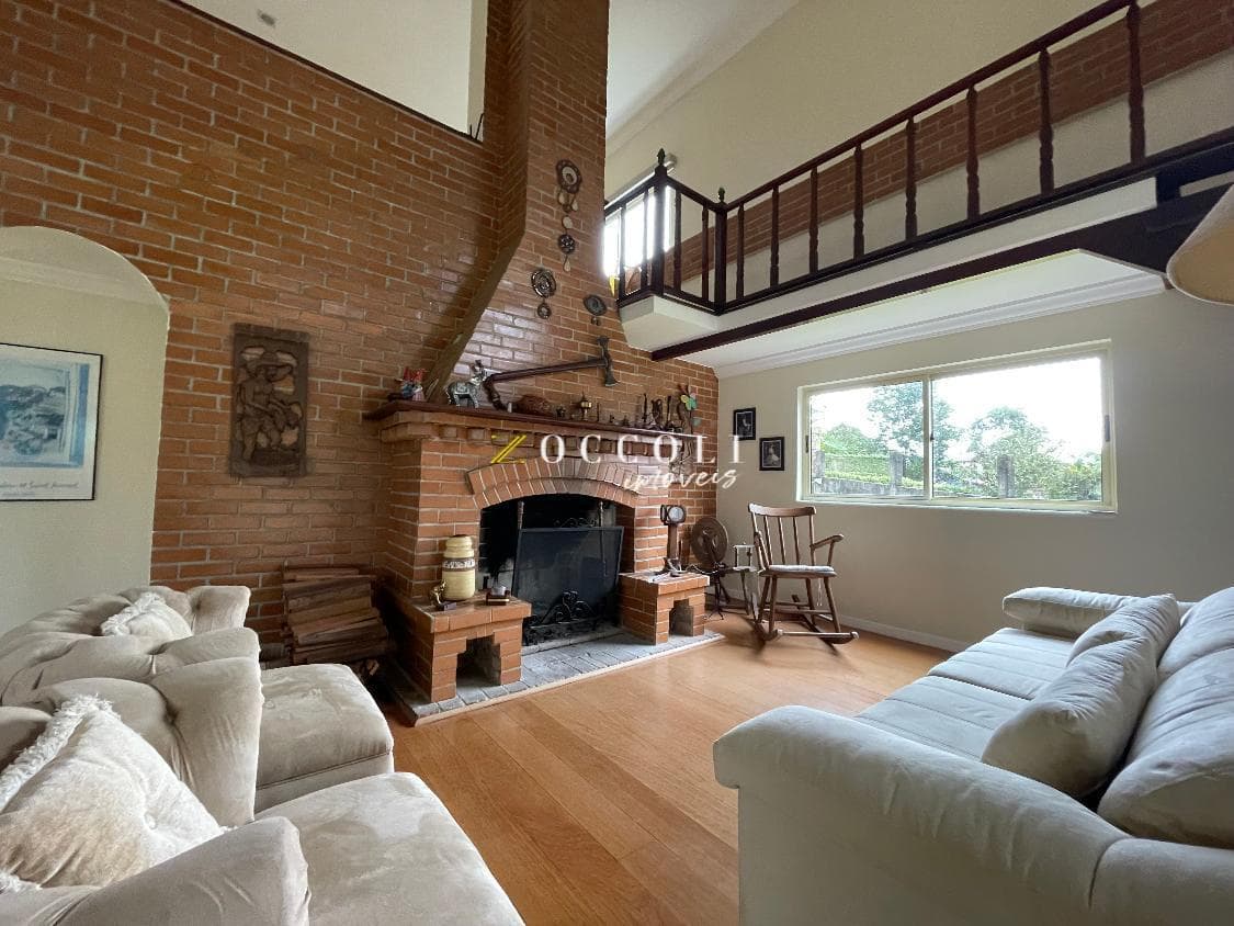 Casa para venda no Comary na CBF em Teresópolis