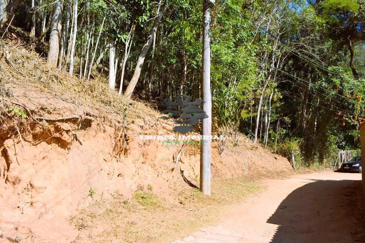 OPORTUNIDADE Á VENDA TERRENO COM 1448 M2 EM BONSUCESSO R$ 170.000,00