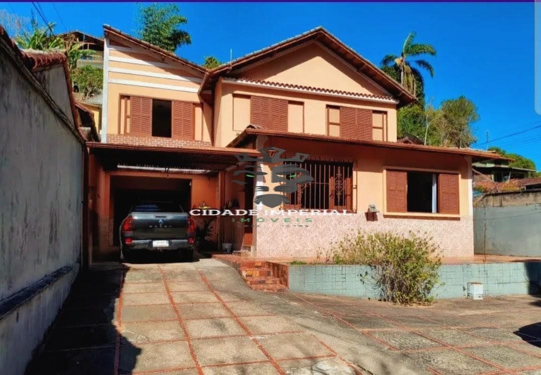 BINGEN - QUARTEIRAO INGELHEIN VENDO 2 CASAS DE 2 QUARTOS CADA COM GARAGEM PRA 3 CARROS R$ 1.000.000,00