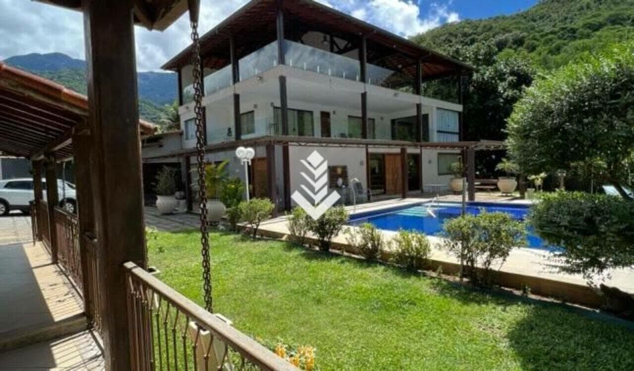 Casa com 4 quartos - Condomínio Village I e II - Cachoeiras de Macacu/RJ