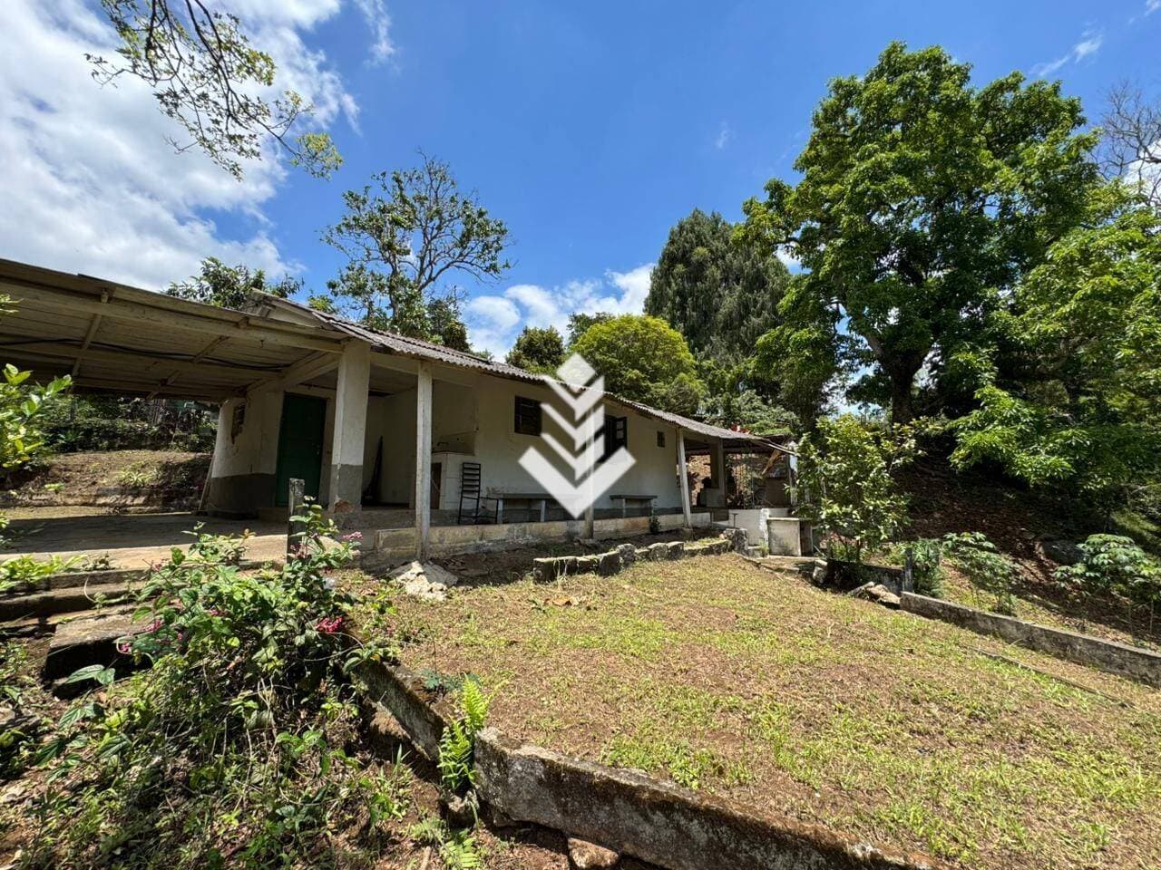 Sítio com 2 quartos, 4.000 m² - Duas Pedras - Nova Friburgo/RJ