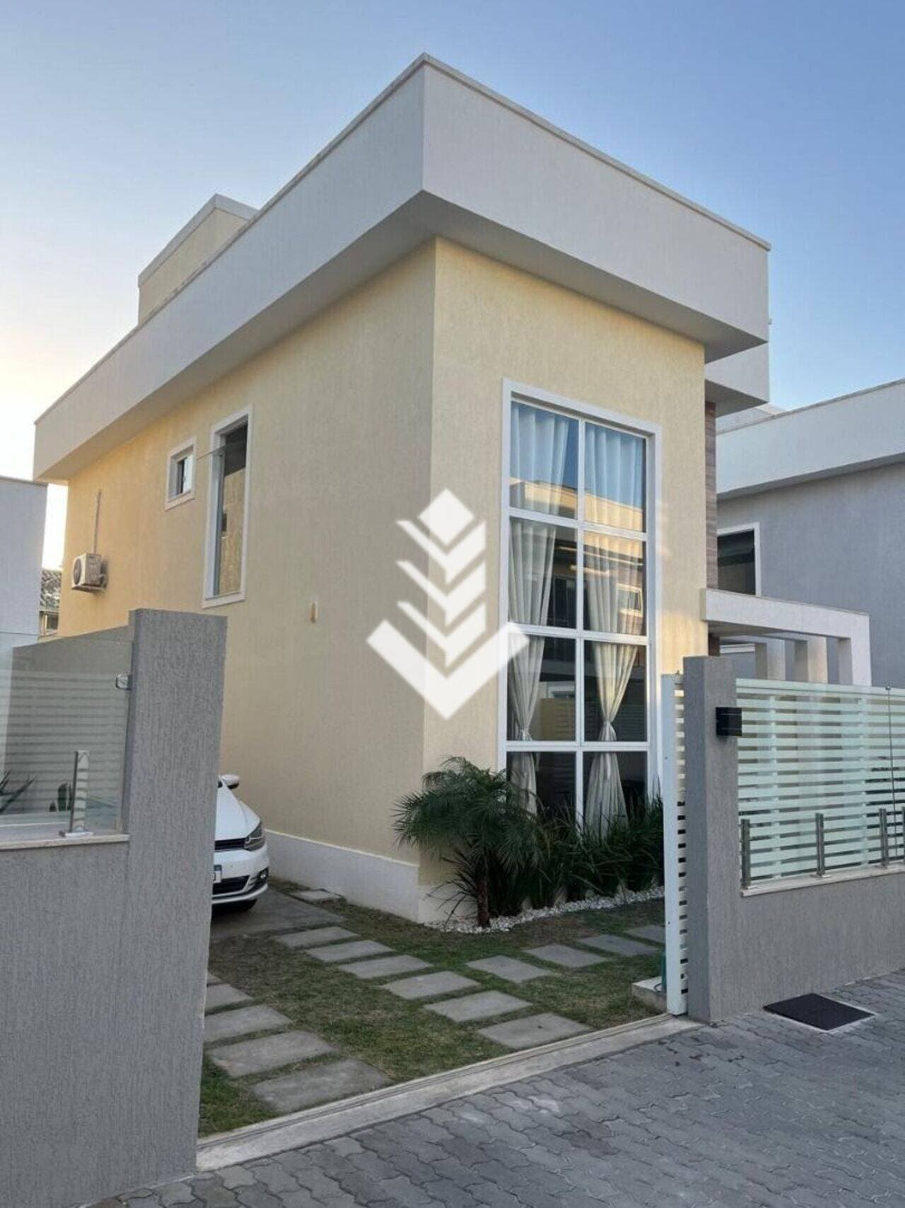 Casa com 3 quartos, 115 m² - Extensão do Bosque - Rio das Ostras/RJ