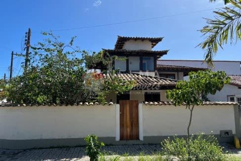 Excelente Casa no Centro de Búzios com 3 Quartos (2 Suítes) a Poucos Passos da Rua das Pedras – Armação dos Búzios